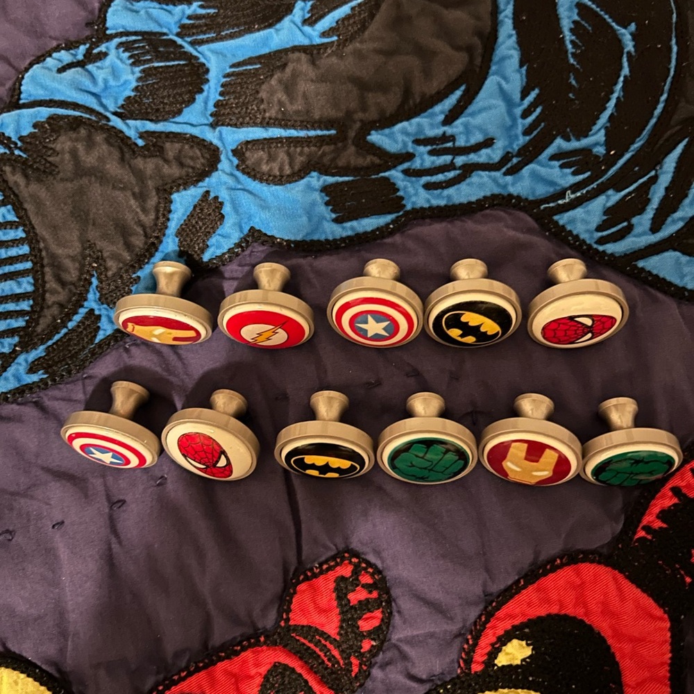 Set of 11 superhero knobs with screws